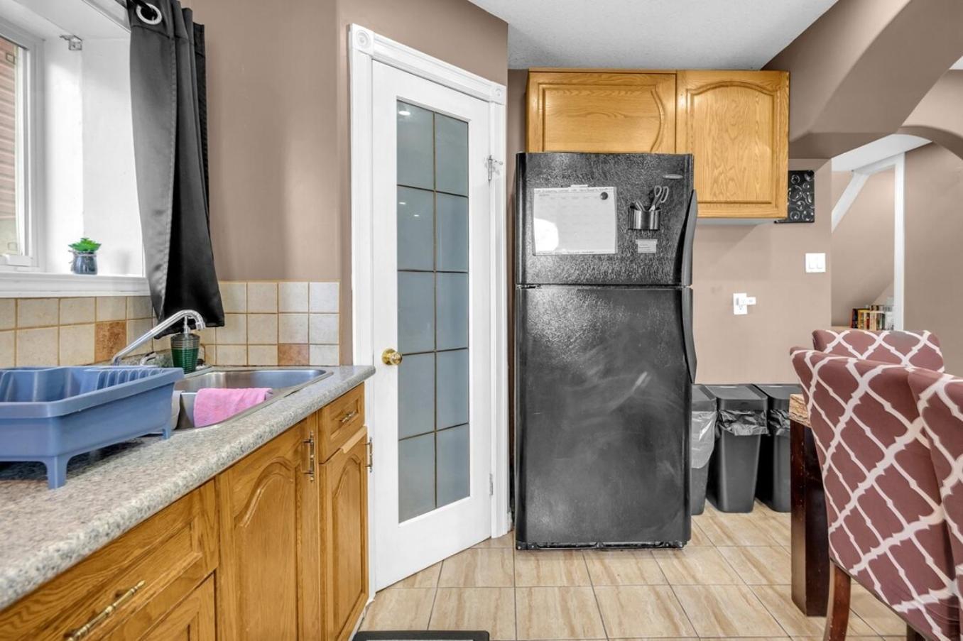 52-3 Bed Suite On Lake Central Ac By Airport YYC Eksteriør billede